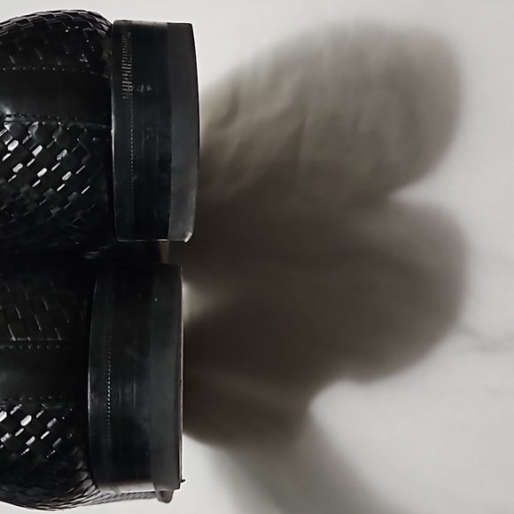 Mezlan black loafers. - Picture 8 of 8